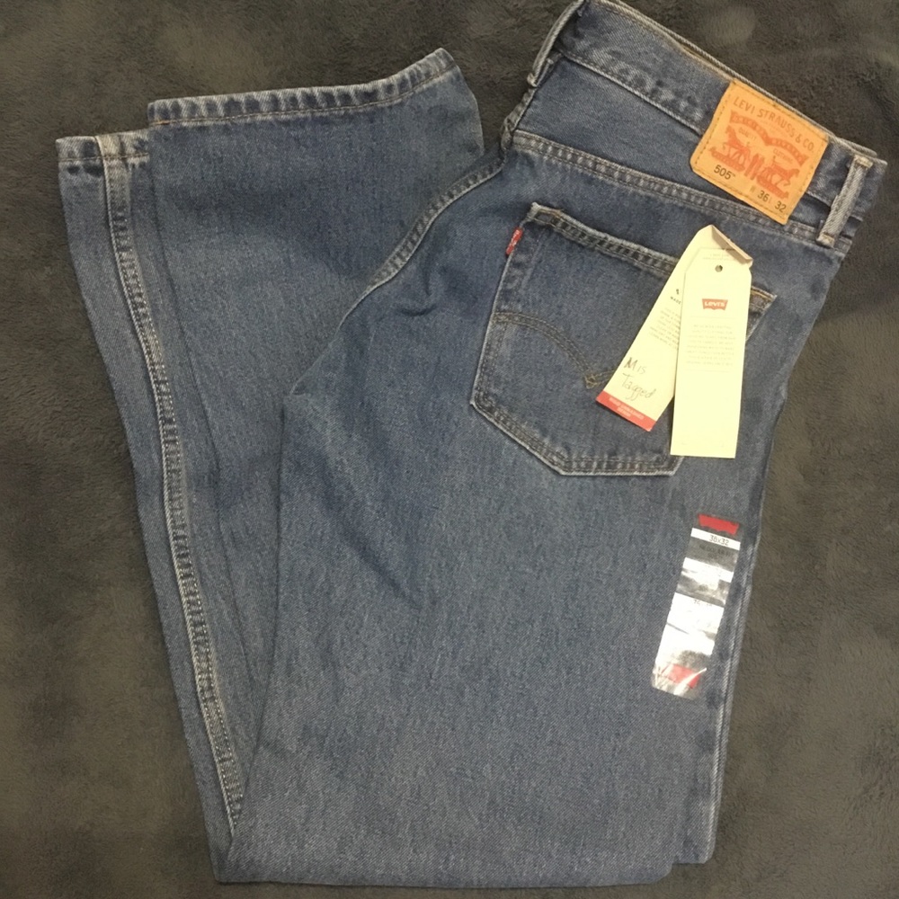 Levis 505 Mens Jeans 36x32 NWT